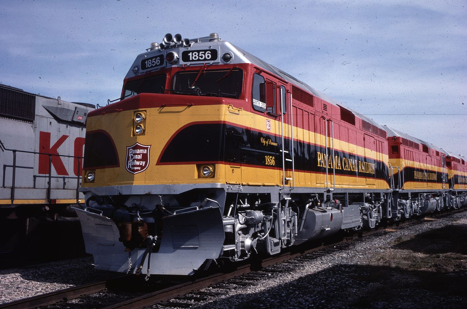 Locomotoras PCRC F40PH